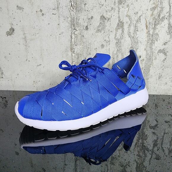 Nike Roshe Run Woven 555257-400 Women’s Sneakers Blue Size 8.5 Pre-Owned - Picture 3 of 6